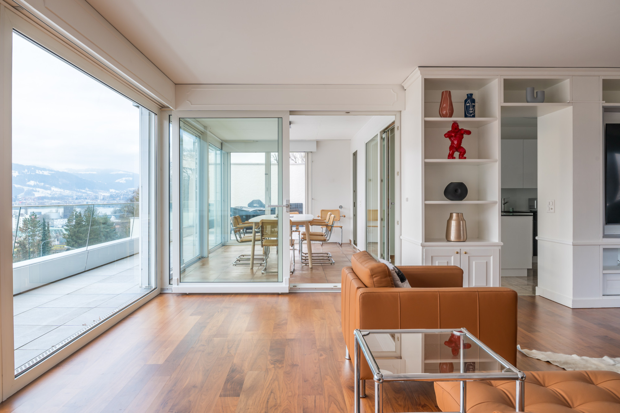 Image showcasing Business Apartments in Luzern: Skyloft Penthouse Wohnen über Luzern mit ...